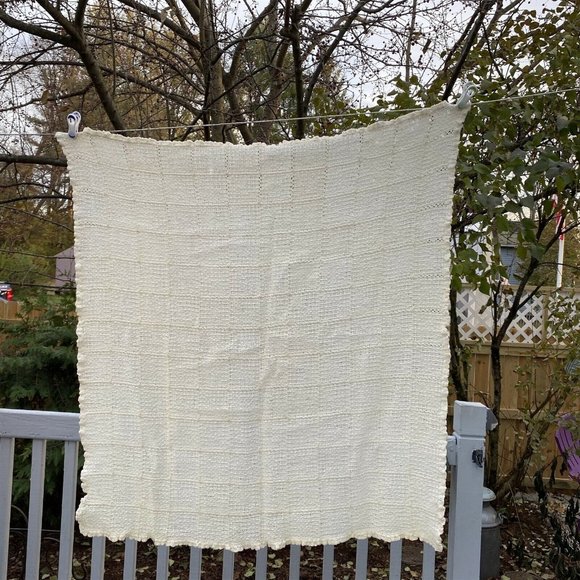 Vintage Baby Blanket Julius Berger Crochet Knit Ivory - Picture 1 of 8